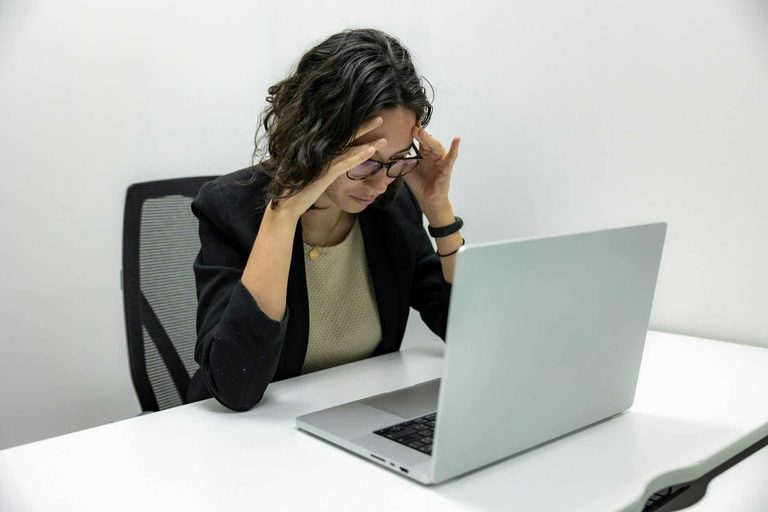 Indicadores de absentismo laboral: 5 claves para directores de RRHH